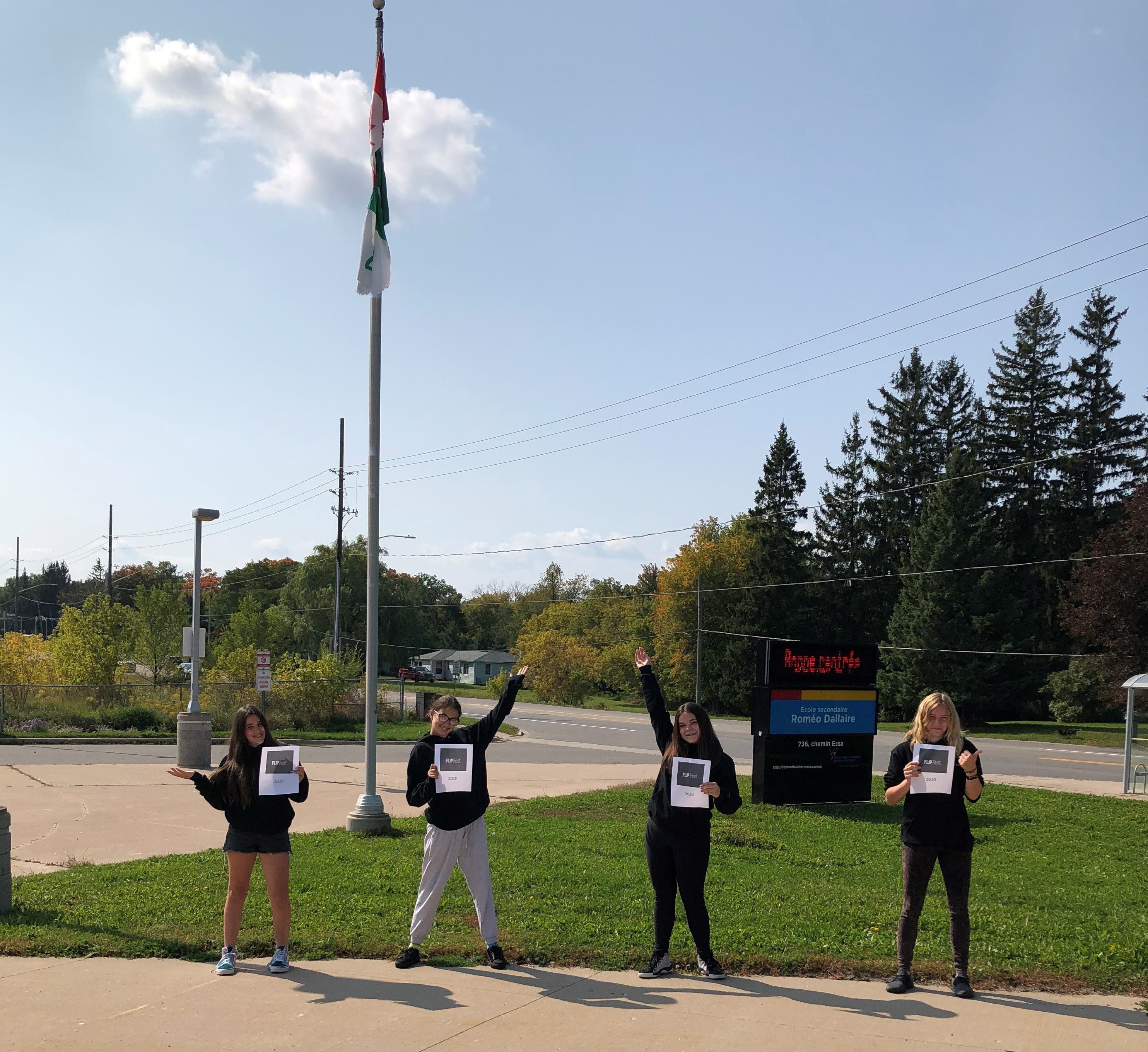 Anaëlle, Annabelle, Catherine et Chloé de l’École secondaire Roméo-Dallaire de Barrie.

